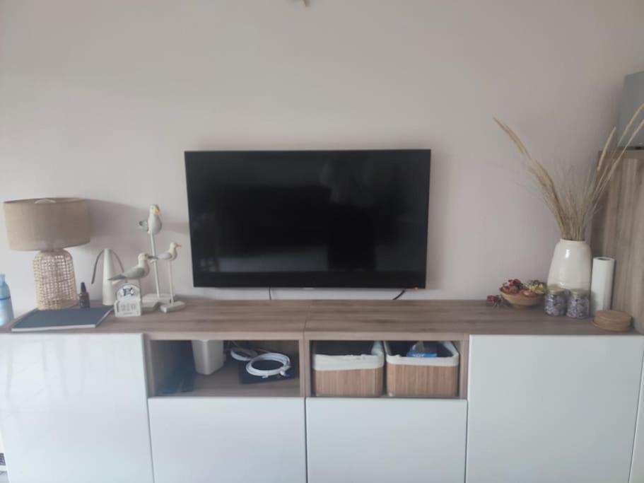 4-Persoons Appartement Met Een Mooi Uitzicht Де Панбархат Экстерьер фото